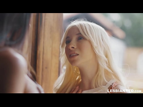 ❤️ Dziewczyna wraca do domu kilka miesięcy później i kończy się na tym, że zjada cipkę macochy ️❌ Sex video at pl.xsexshop.ru